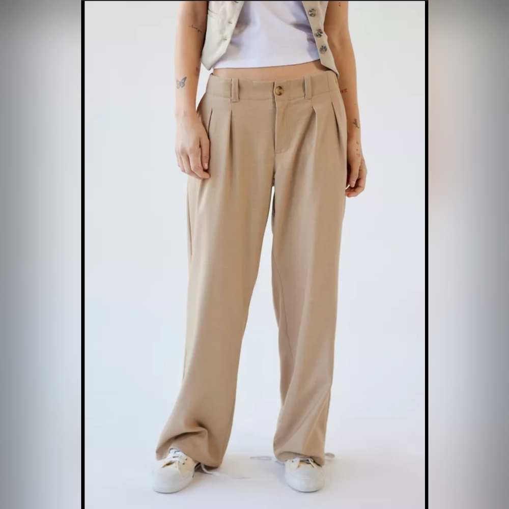 URBAN OUTFITTERS Tan Coloured Wide-Leg Trousers. Size Med - Large